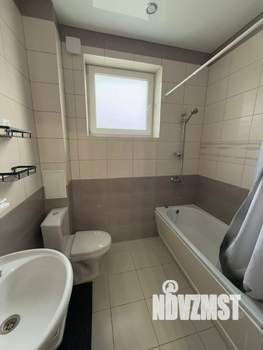 Дом 605м&sup2;, 3-этажный, участок 12 сот.  