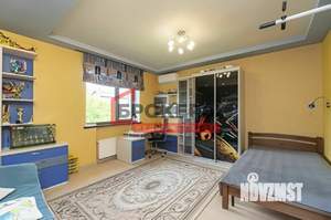Дом 250м², 2-этажный, участок 12 сот.  