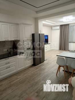 Дом 220м&sup2;, 2-этажный, участок 9 сот.  