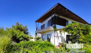 Дом 750м&sup2;, 2-этажный, участок 10 сот.  