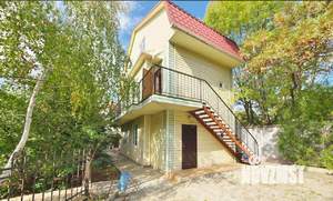 Дом 138м&sup2;, 3-этажный, участок 2 сот.  