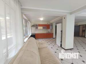 Дом 450м², 3-этажный, участок 5 сот.  