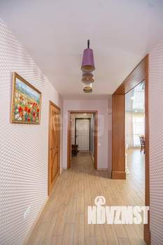 Дом 203м², 2-этажный, участок 5 сот.  