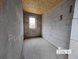 Дом 168м&sup2;, 2-этажный, участок 5 сот.  