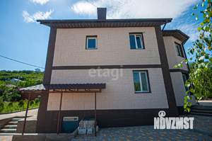 Дом 203м², 3-этажный, участок 10 сот.  