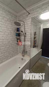 Дом 200м&sup2;, 3-этажный, участок 4 сот.  