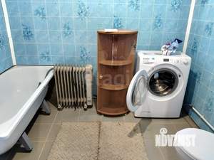 Дом 63м&sup2;, 2-этажный, участок 4 сот.  