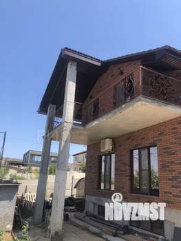 Коттедж 180м², 2-этажный, участок 9 сот.  