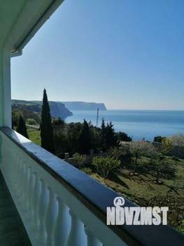 Дом 362м², 3-этажный, участок 15 сот.  