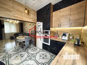 Дом 350м&sup2;, 2-этажный, участок 4 сот.  