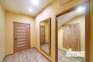 Дом 360м², 2-этажный, участок 6 сот.  