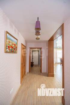 Дом 203м², 2-этажный, участок 5 сот.  