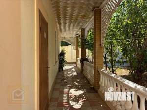 Дом 220м², 2-этажный, участок 5 сот.  