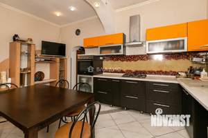 Дом 160м², 2-этажный, участок 4 сот.  