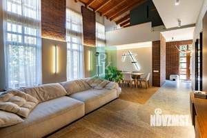 Дом 187м², 2-этажный, участок 4 сот.  