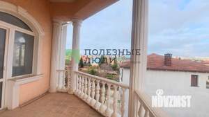 Дом 300м², 3-этажный, участок 8 сот.  