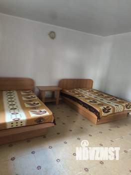 Коттедж 1200м², 2-этажный, участок 10 сот.  