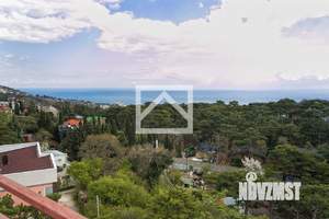 Дом 687м², 4-этажный, участок 15 сот.  