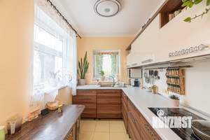 Дом 180м², 2-этажный, участок 5 сот.  