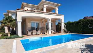 Дом 277м², 2-этажный, участок 8 сот.  