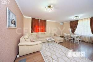 Дом 219м², 3-этажный, участок 6 сот.  