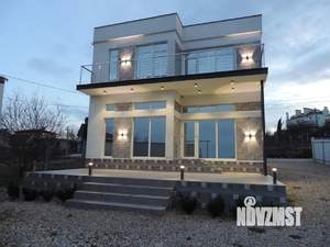 Дом 199м², 2-этажный, участок 4 сот.  