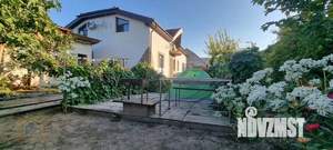 Дом 254м², 2-этажный, участок 10 сот.  