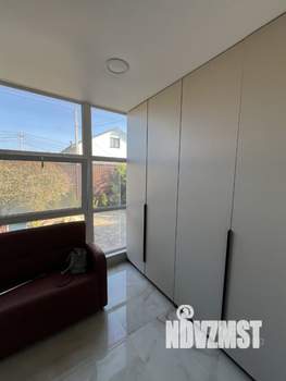 Дом 180м², 2-этажный, участок 3 сот.  