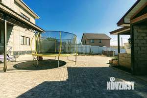 Дом 561м², 3-этажный, участок 12 сот.  