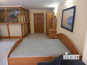 Дом 301м&sup2;, 3-этажный, участок 5 сот.  