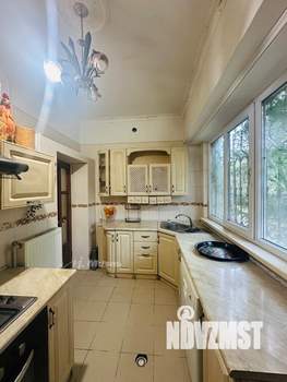 Дача 330м², 3-этажный, участок 5 сот.  