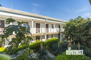 Дом 559м&sup2;, 2-этажный, участок 9 сот.  