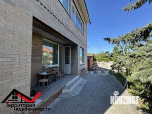 Дом 305м&sup2;, 2-этажный, участок 6 сот.  