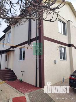 Дом 280м&sup2;, 2-этажный, участок 4 сот.  