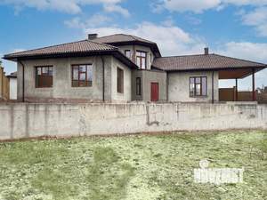 Дом 300м&sup2;, 2-этажный, участок 16 сот.  