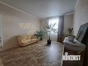 Дом 270м², 3-этажный, участок 5 сот.  