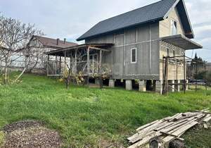 Дом 100м², 2-этажный, участок 7 сот.  