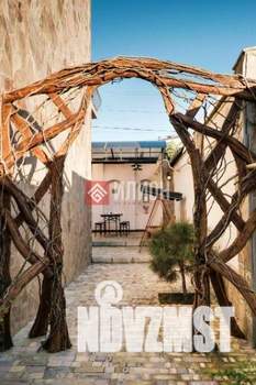 Коттедж 283м², 3-этажный, участок 6 сот.  