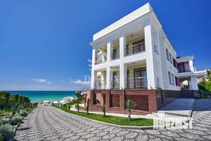 Дом 3200м&sup2;, 4-этажный, участок 2 сот.  