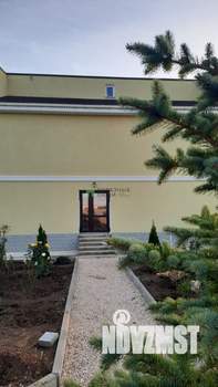 Дом 274м², 2-этажный, участок 6 сот.  