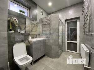 Дом 250м², 3-этажный, участок 4 сот.  