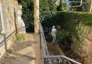 Дом 409м², 4-этажный, участок 10 сот.  