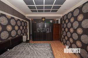 Дом 265м², 3-этажный, участок 8 сот.  
