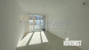 Дом 335м², 2-этажный, участок 5 сот.  