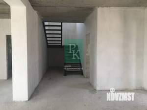 Дом 270м², 2-этажный, участок 6 сот.  