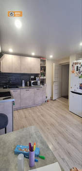 Дом 100м&sup2;, 2-этажный, участок 6 сот.  