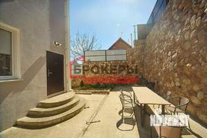 Дом 214м², 3-этажный, участок 5 сот.  