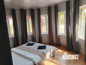 Коттедж 185м&sup2;, 2-этажный, участок 12 сот.  