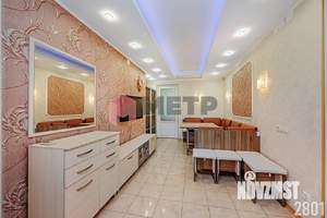 Коттедж 744м², 3-этажный, участок 6 сот.  