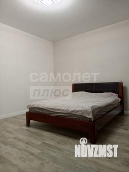 Дом 220м&sup2;, 2-этажный, участок 9 сот.  